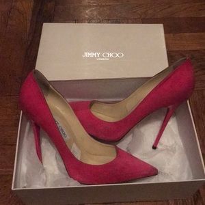 JIMMY CHOO pink suede pump